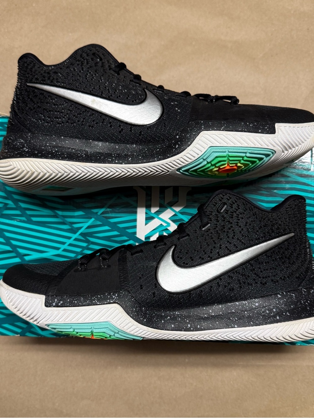 Nike Kyrie 3 Black Ice Men’s size 12 Basketball Shoes Rare!